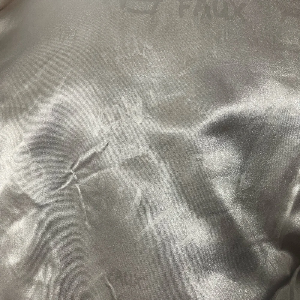 NWT Donna Salyers Fabulous Furs GORGEOUS XL Faux Fur Vest - Picture 6 of 7